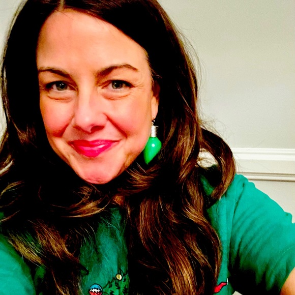 Meet your Posher, Katie - Picture 1 of 2